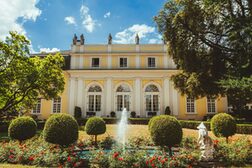 Außenaufnahme der Redoute in Bad Godesberg