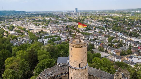 Drohnenaufnahme der Godesburg in Bad Godesberg.