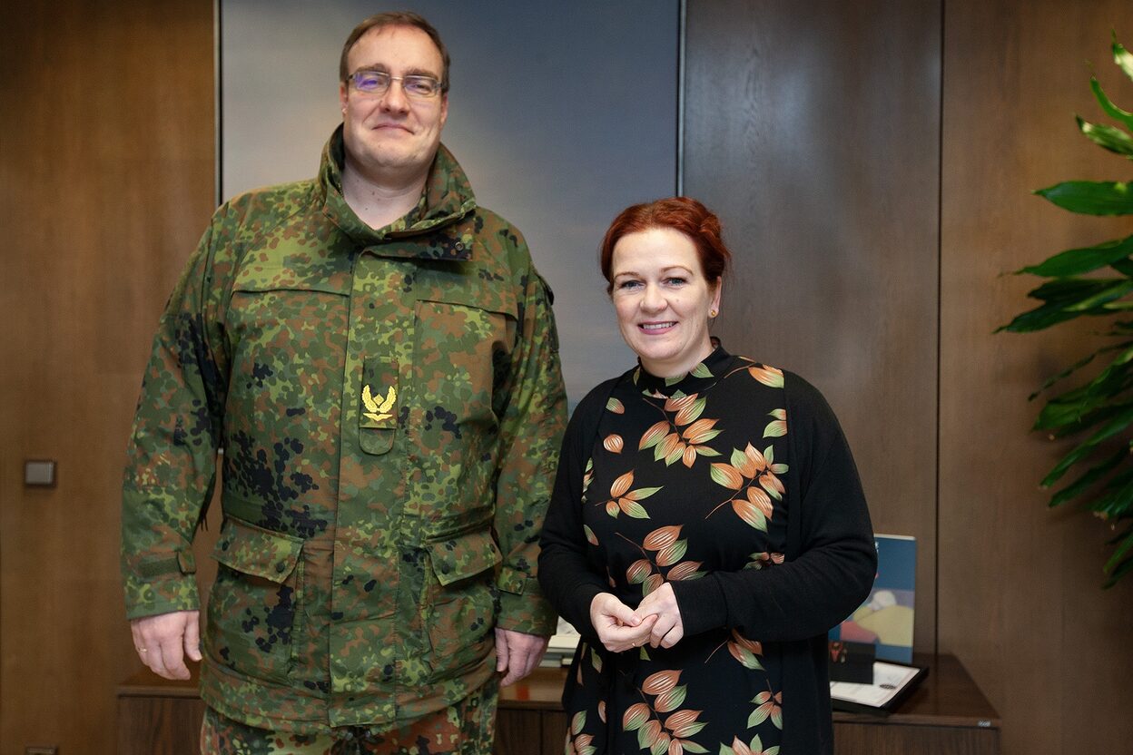 Brigadegeneral Bernd Stöckmann und Oberbürgermeisterin Katja Dörner