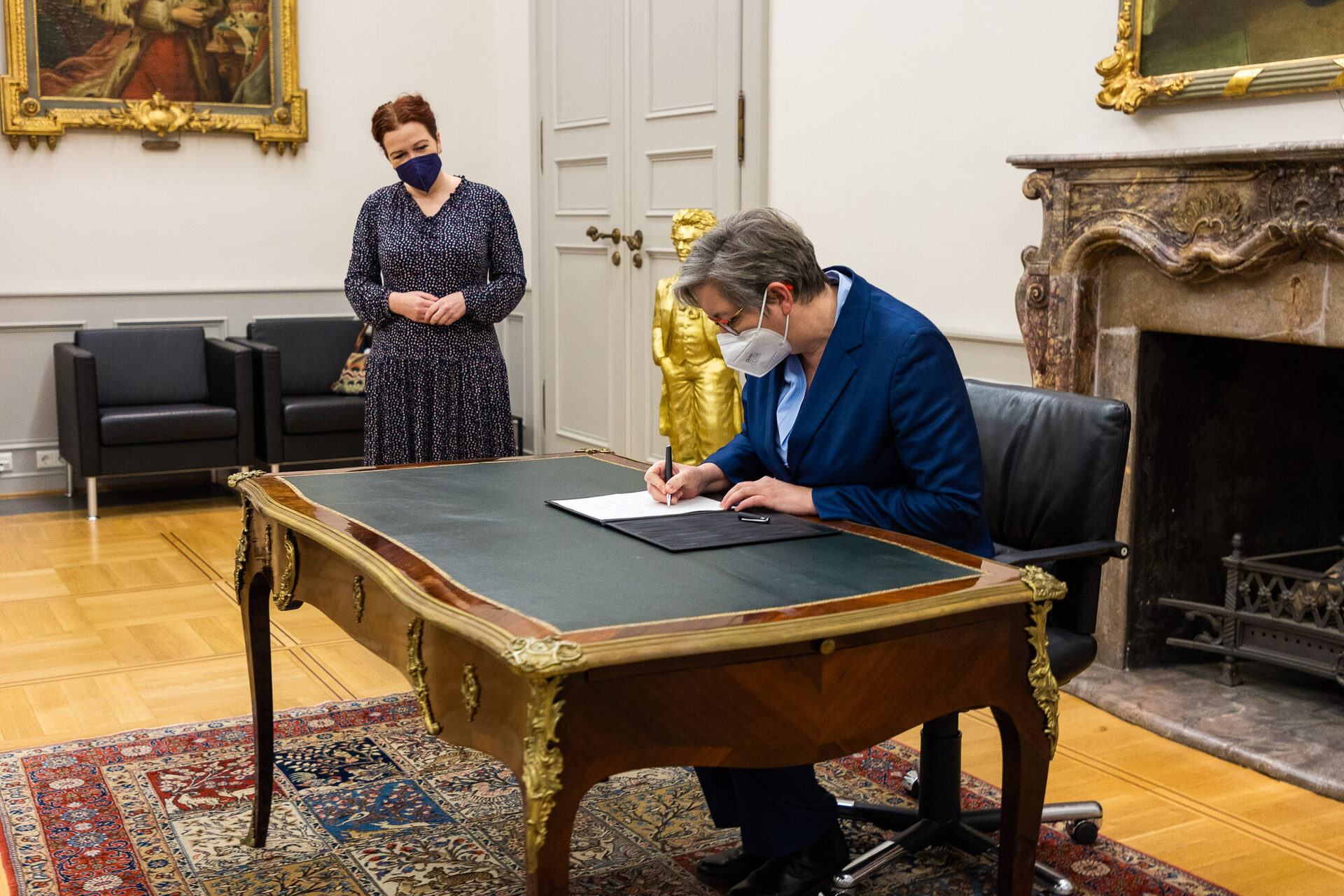 Bundesministerin Geywitz Setzt Starkes Signal Für Die Region Bonn ...