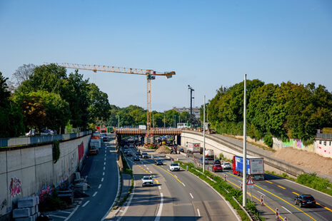 Die Autobahn A565 kreuzt das Endenicher Ei