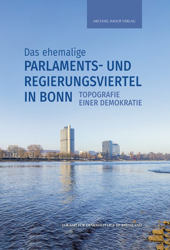 Das Buchcover zeigt den Rhein mit UN Campus und weiteren Gebäuden