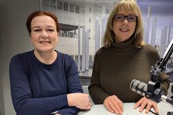 Im Studio: Katja Dörner (l.) und Barbara Löcherbach.