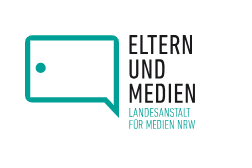 Auf dem Logo ist die Aufschrift „Eltern und Medien. Landesanstalt für Medien NRW“ zu lesen. Daneben ist eine Sprechblase erkennbar.